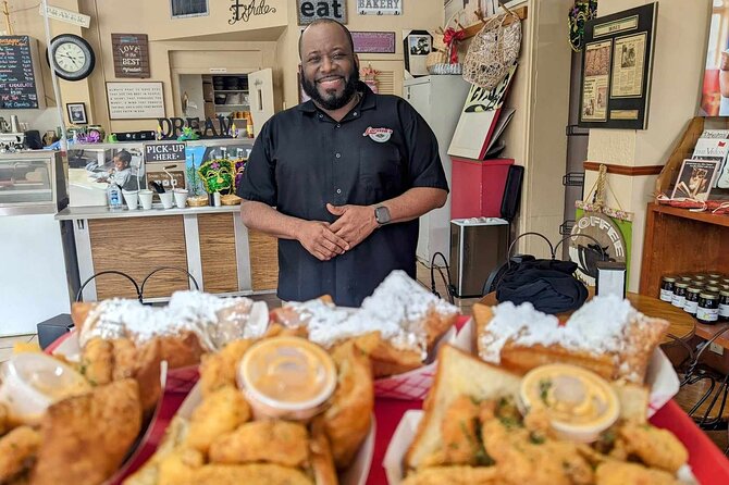 New Orleans Culinary Bike Tour - Riding through 200-year-old neighborhoods