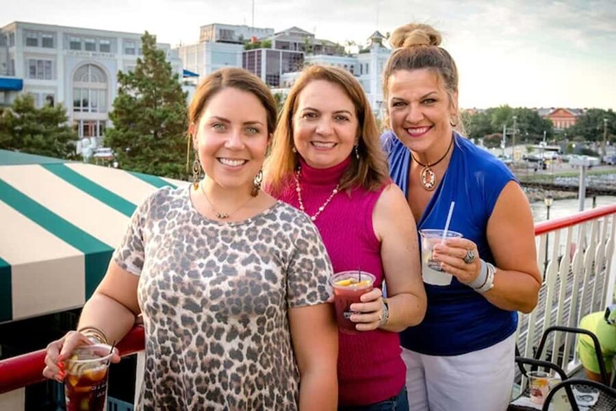 New Orleans: Daytime Steamboat Jazz Cruise + Optional Lunch - Exploring the four decks