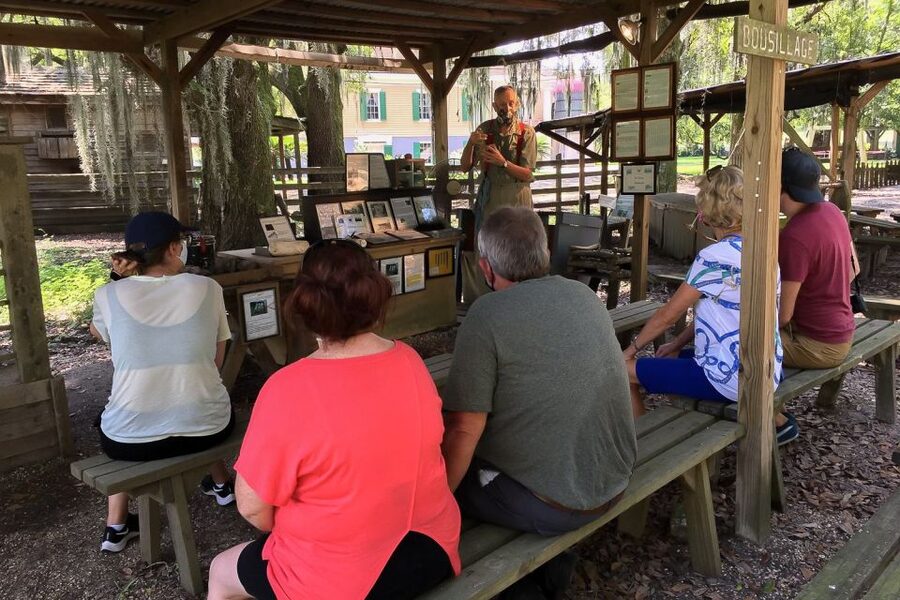New Orleans: Destrehan Plantation & Airboat Combo Tour - The guide can make the difference