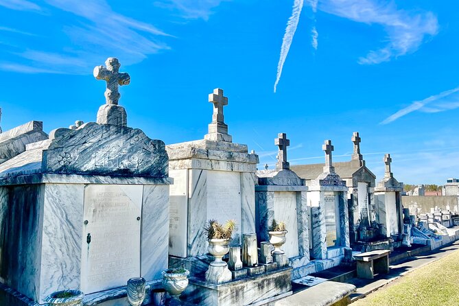 New Orleans Driving Tour with Bayou St. John, City Park, Treme - Key points at a glance