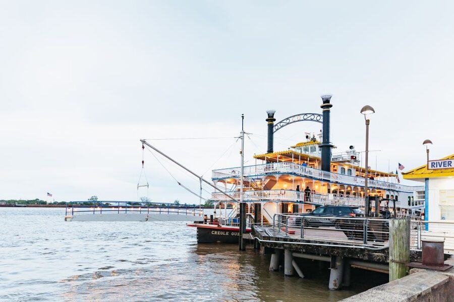 New Orleans: Evening Jazz Boat Cruise with Optional Dinner - Dinner in the lower dining room