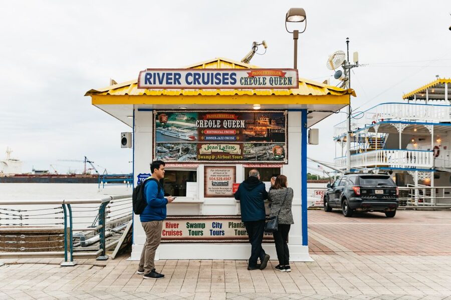 New Orleans: Evening Jazz Boat Cruise with Optional Dinner - What the boat is like under way
