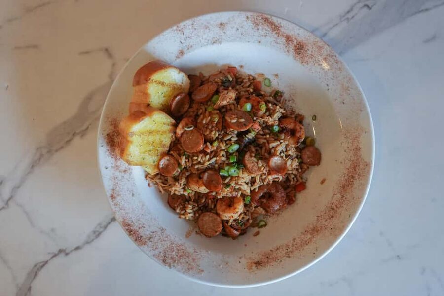New Orleans: Food Tour with Seafood Boil in French Quarter - The dishes you may taste