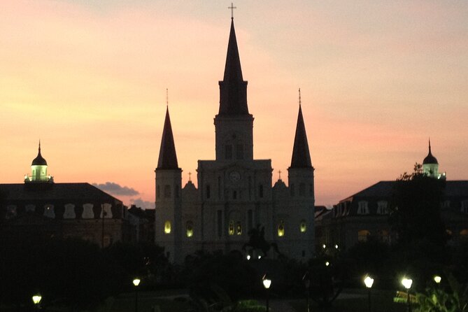 New Orleans French Quarter Architecture Walking Tour - St. Louis Cathedral: from wooden church to landmark