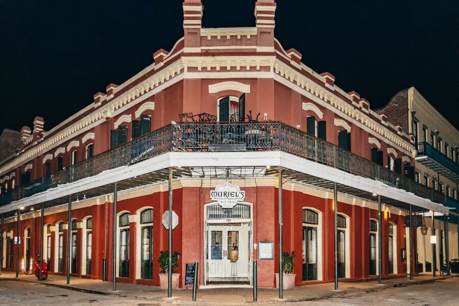 New Orleans: French Quarter Ghost Tour with Interior Visit - Bourbon Orleans Hotel and Pirates Alley