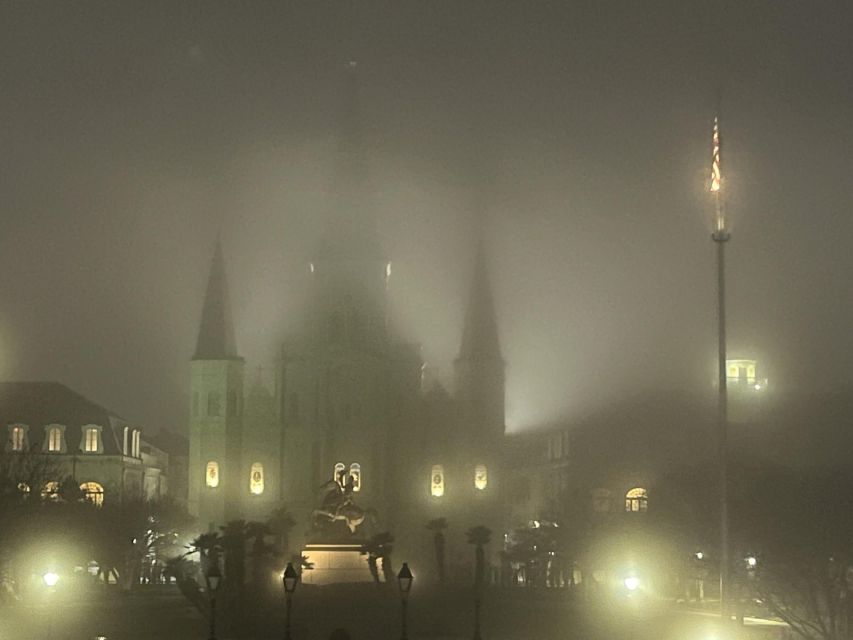 New Orleans: French Quarter Ghosts and True Crime Tour - The stories: from the Ax-Man to the trunk murders