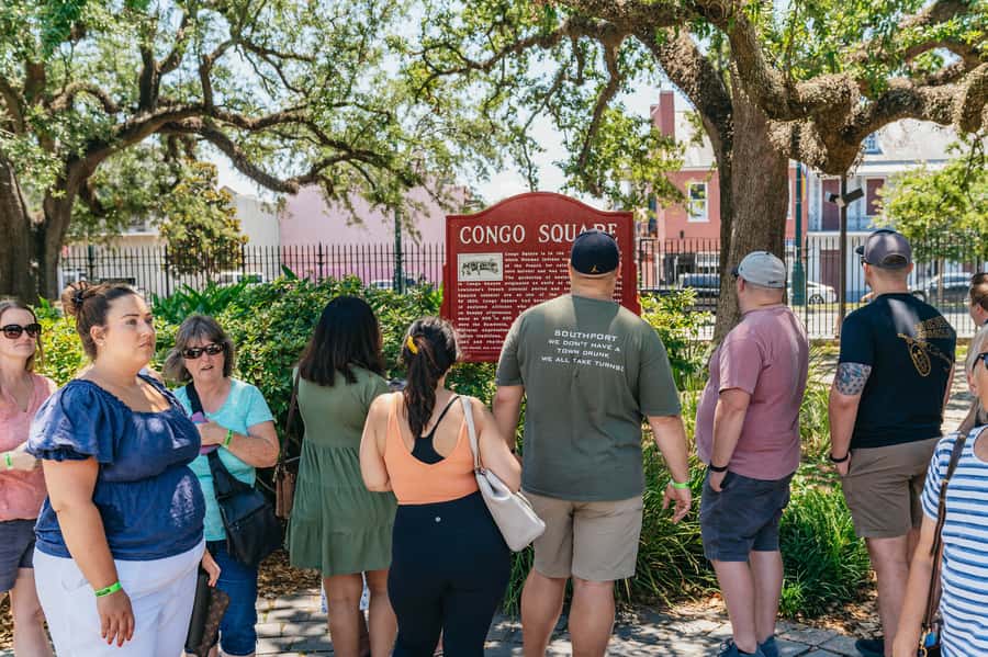 New Orleans: French Quarter, Voodoo and Cultural Experience - Walking the French Quarter beyond the balconies