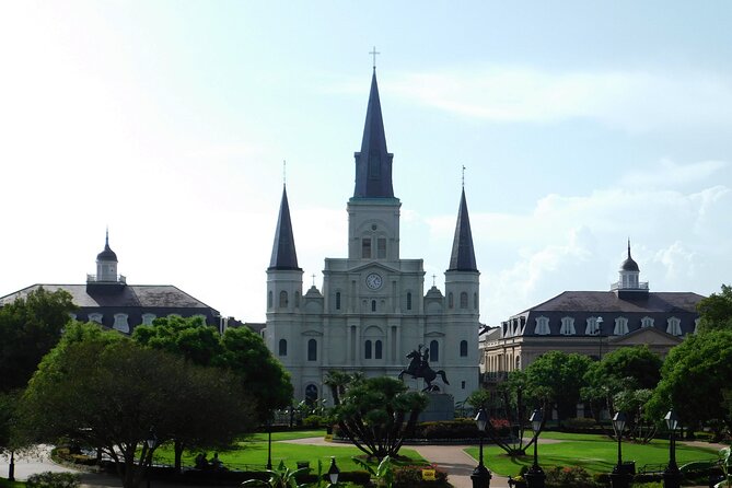 New Orleans French Quarter, Voodoo and Culture Walking Tour - Voodoo Authentica and the difference between belief and stereotype