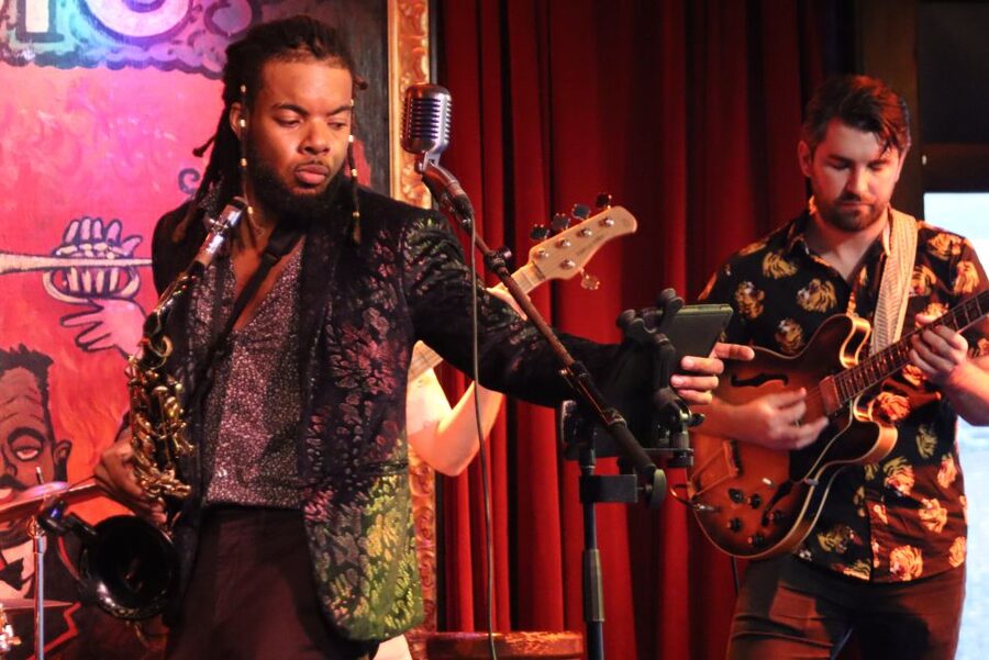 New Orleans: Frenchmen Street VIP Live Music Pub Crawl - Four music rooms, four different moods