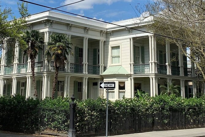 New Orleans' Garden District 2 Hour Walking Tour (Small Group) - The Rink and a changing Garden District