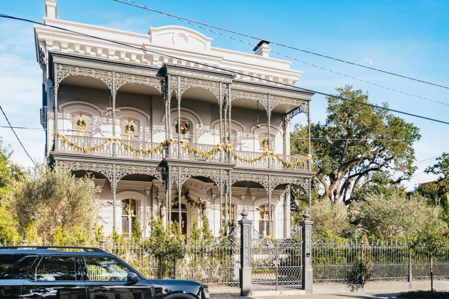 New Orleans: Garden District Guided Walking Tour - Key points at a glance