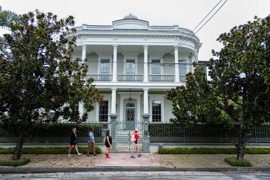 New Orleans: Garden District Tour - What the guides do best