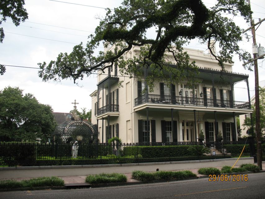 New Orleans: Garden District Walking Tour - Lonsdale House on Prytania Street
