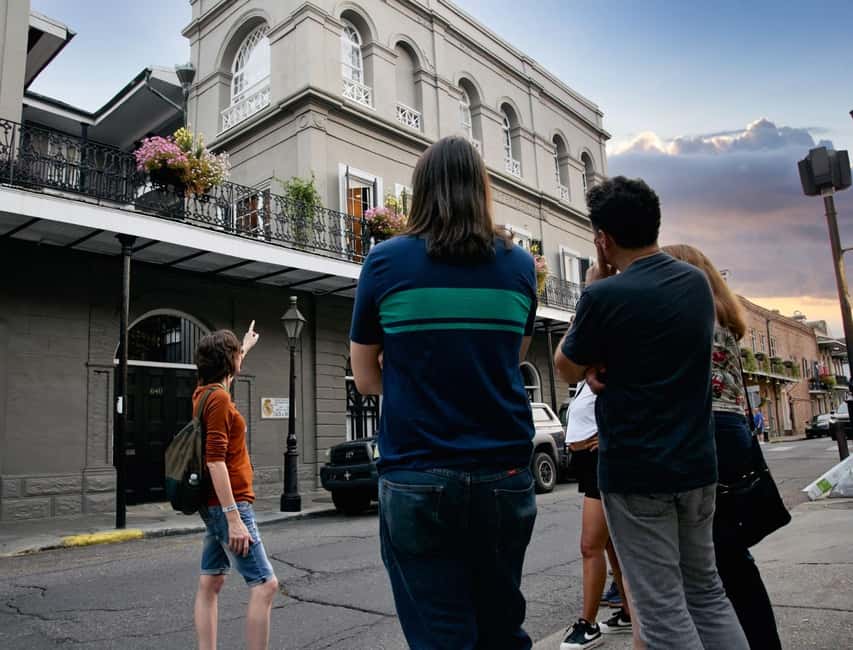 New Orleans: Ghosts of French Quarter Nighttime Walking Tour - Starting beneath St. Louis Cathedral