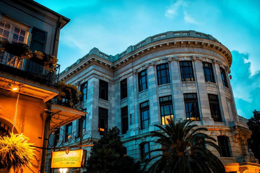 New Orleans: Ghosts & Spirits Interactive Walking Tour - Is $27 a fair price?
