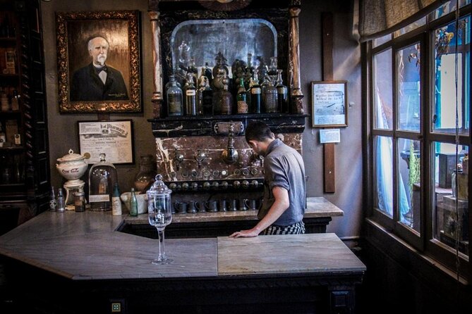New Orleans Happy Hour Ghost Walking Tour Pub Crawl - Key points to know before booking