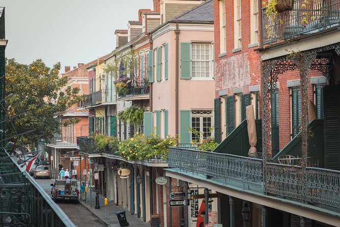 New Orleans Haunted Legends & Scandals Small Group Tour - Mansions, slavery, and the cost of a good story