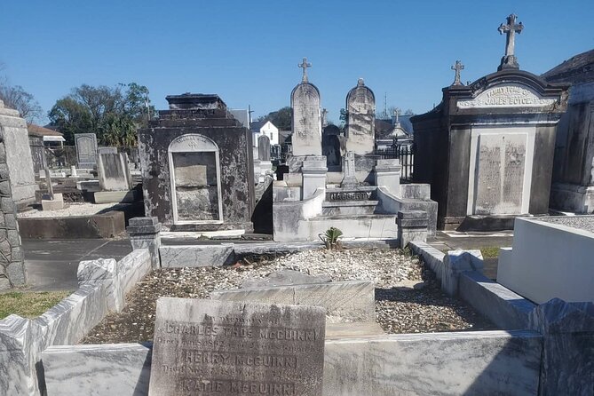 New Orleans Historic Cemetery Walking Tour - Why New Orleans built tombs above ground