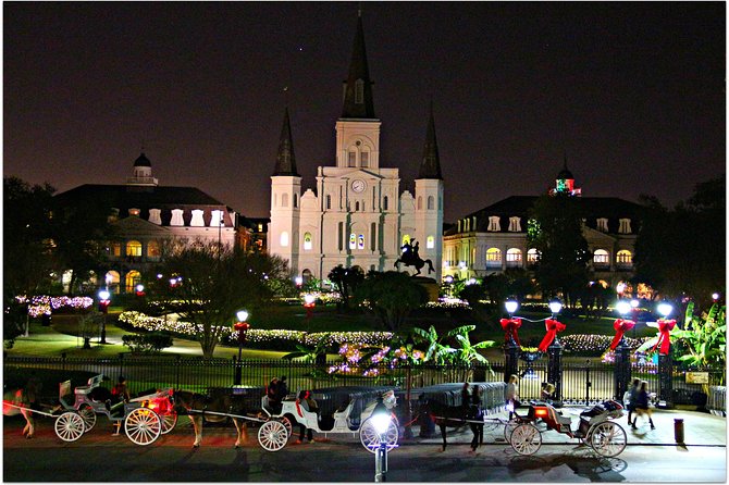 New Orleans Holiday Bus Tour: Jingling Through the Crescent - Fifteen minutes inside the Roosevelt Hotel