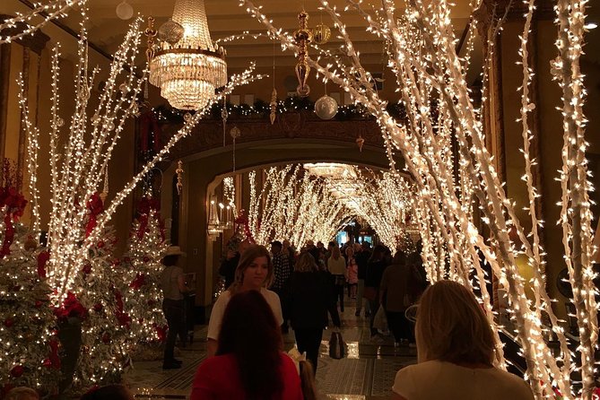 New Orleans Holiday Bus Tour: Jingling Through the Crescent - The guide makes or breaks the ride