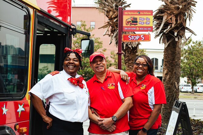 New Orleans Hop-On Hop-Off Unlimited Sightseeing Package - Magazine Street and the Garden District