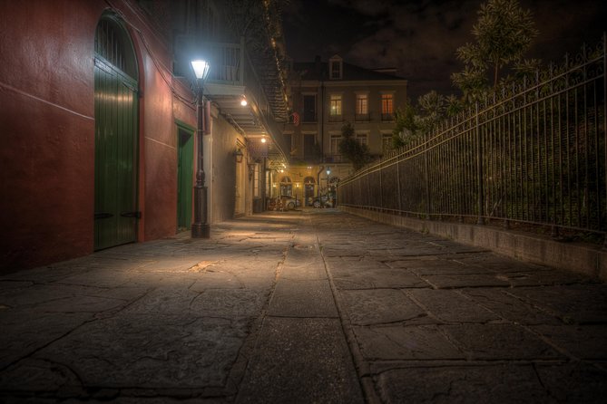 New Orleans Killers and Thrillers Tour - Side streets, ghosts, and gruesome endings