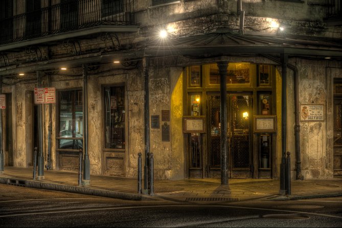 New Orleans Killers and Thrillers Tour - The Cabildo and the city’s complicated past