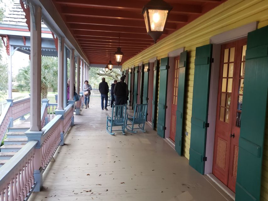 New Orleans: Laura Creole Plantation Guided Tour - The original 1840s cabins and the enslaved community