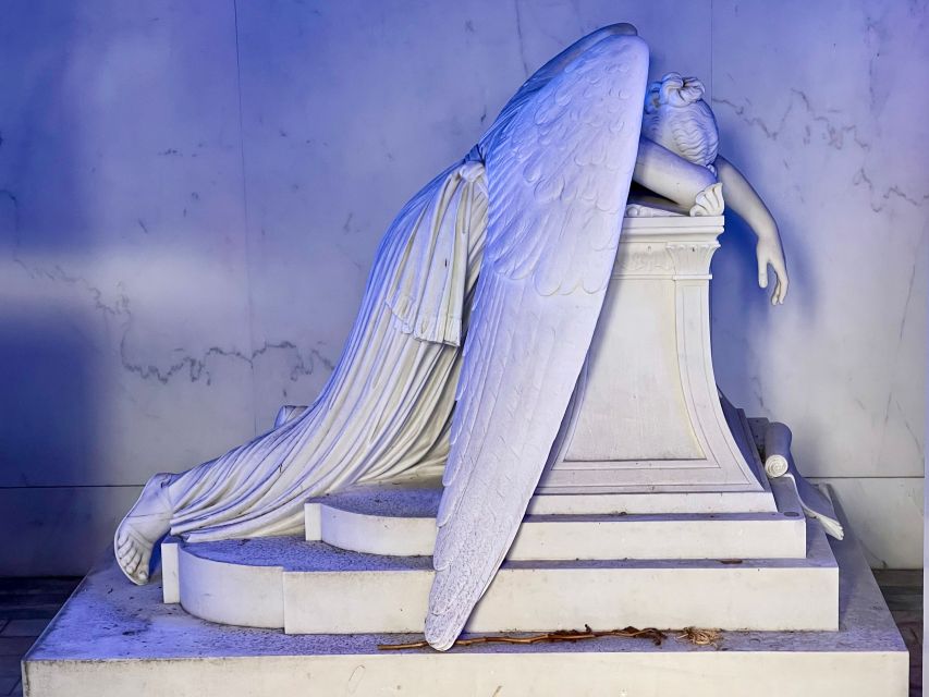 New Orleans: Millionaire’s Tombs of Metairie Cemetery Tour - Anne Rice, Al Copeland, and New Orleans fame