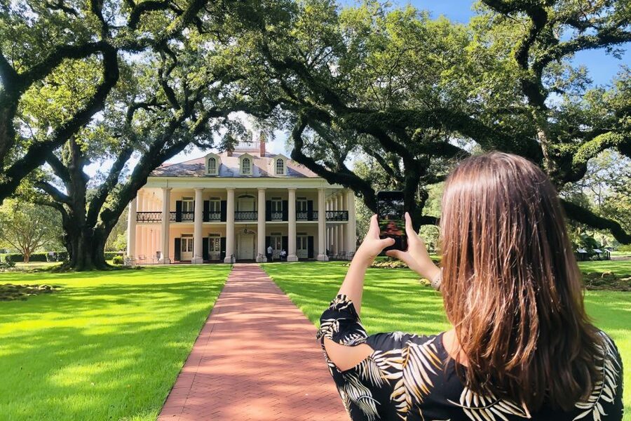 New Orleans: Oak Alley Plantation Tour with Transportation - Inside the 1839 Big House