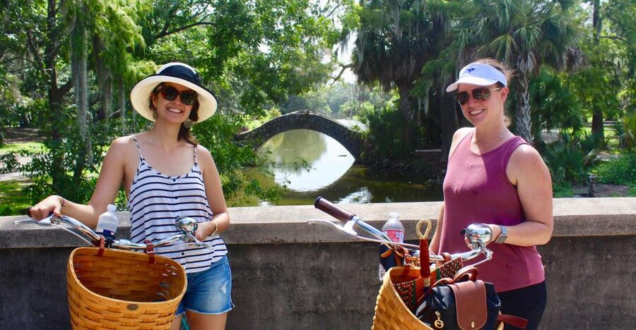 New Orleans: Scenic City Bike Tour - St. Louis Cemetery No. 3 and New Orleans burial customs