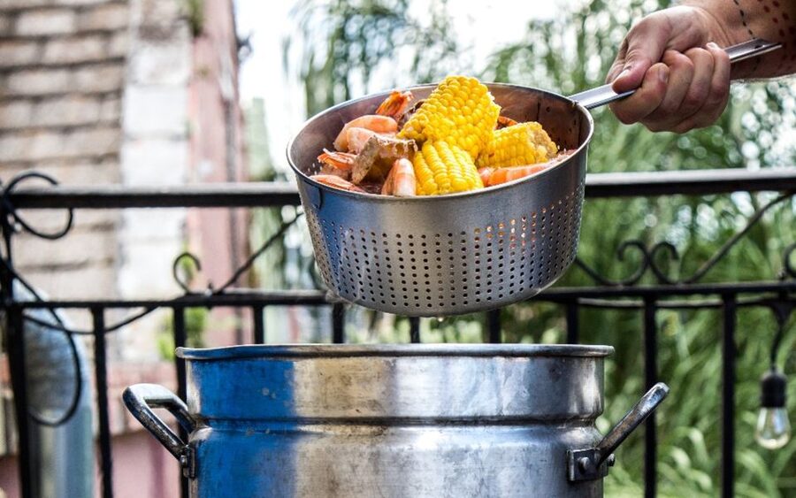 New Orleans: Shrimp Boil Experience in French Quarter - Meeting at 834 N Rampart Street