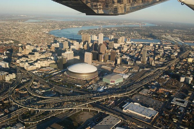New Orleans Sightseeing Flight - Leaving the city for the bayou system