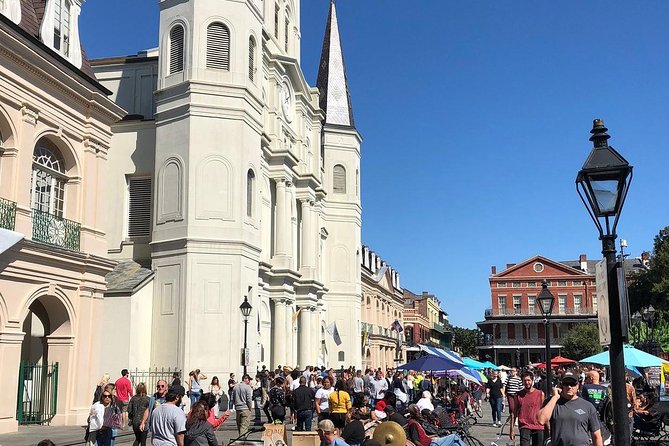 New Orleans Small-Group City and Cemetery Tour with Hotel Pickup - Sculpture, beignets, and the limits of a short stop