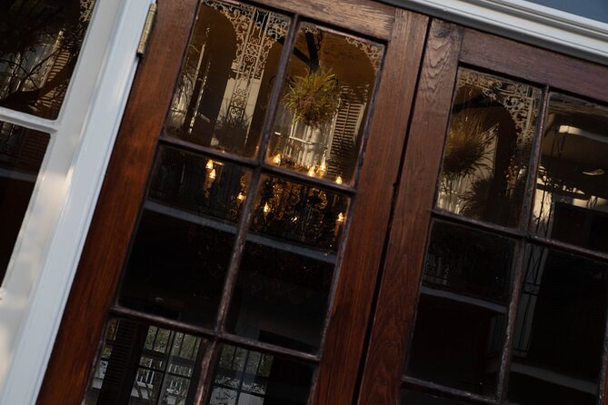 New Orleans Spirits & Spells: Witchcraft, Voodoo, and Ghost Tour - Voodoo Authentica and the limits of the schedule