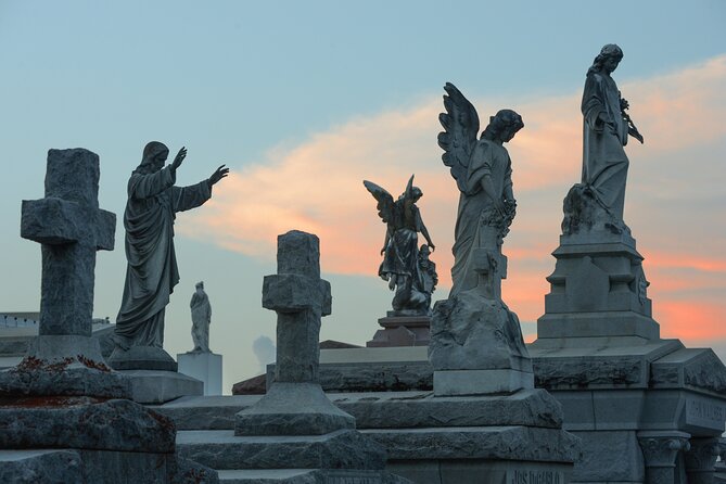 New Orleans St. Louis Cemetery No. 3 Walking Tour - Reading the tombs of St. Louis Cemetery No. 3