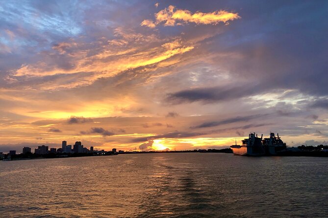 New Orleans Steamboat Natchez Jazz Cruise with Dinner Option - Live jazz with the Dukes of Dixieland