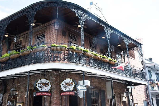 New Orleans Sunset Food Tour Experience - What the guide adds to the meal