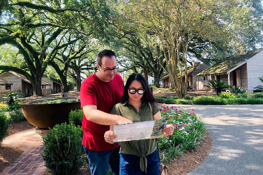 New Orleans: Swamp Boat Ride & Oak Alley Plantation Tour - What $131 includes, and what it does not