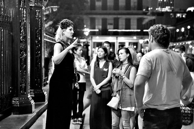 New Orleans Vampire Walking Tour - Jackson Square and the first shift into vampire lore
