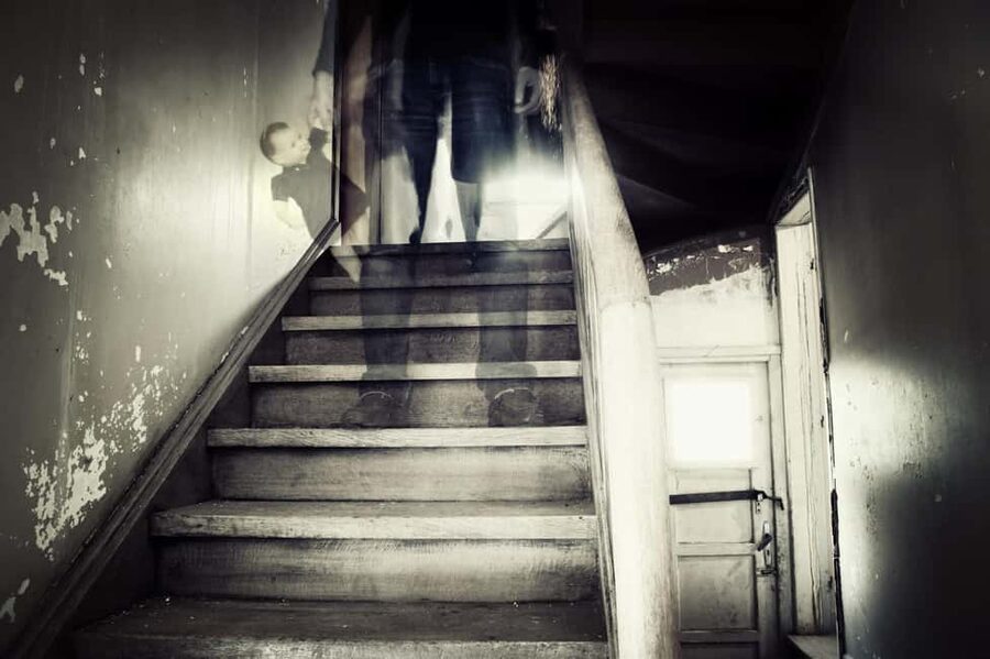 New Orleans: Vampires, Voodoo, and Ghosts Tour - Pirates Alley and the city’s darker corners