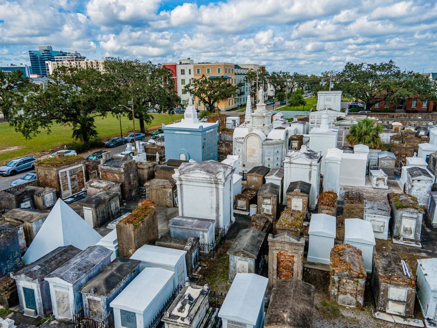 New Orleans: Walking Tour Inside St. Louis Cemetery No. 1 - Marie Laveau and the cemetery’s famous names
