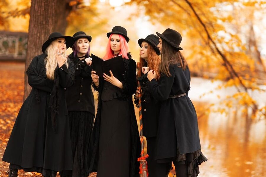 New Orleans: Witches Coven Garden District Walking Tour - Starting at The Rink on Prytania Street