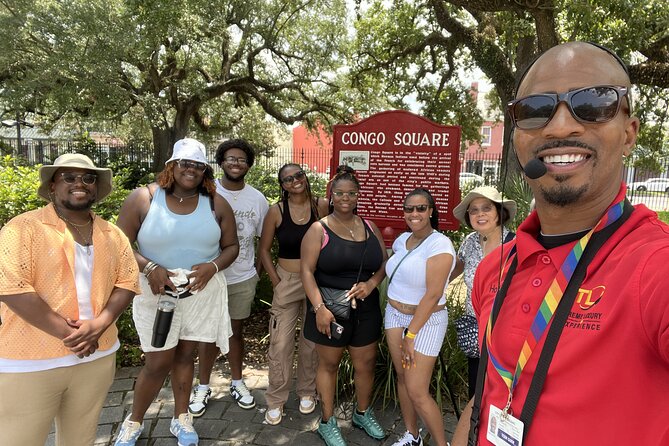 Nola Party Bus Tour - Murals, music, and time for photos