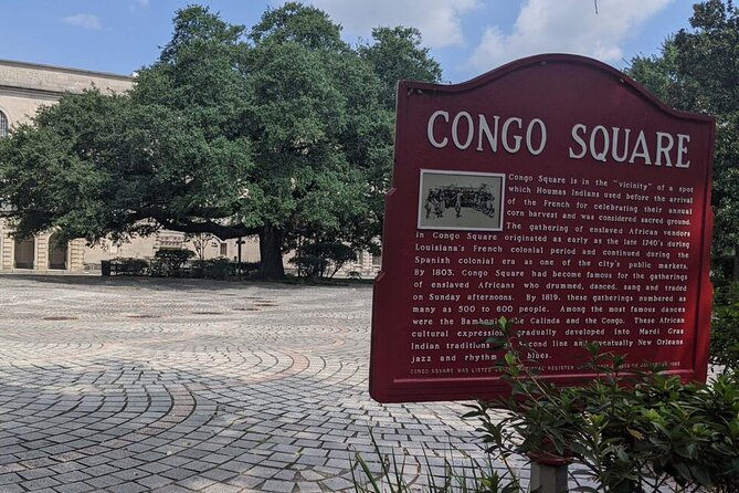 Nola Voodoo Walking Tour with High Priestess Guide in New Orleans - What $40 gets you