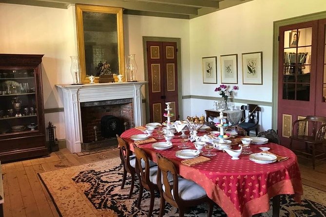 Oak Alley and Laura Plantation Tour with Transportation from New Orleans - What $111.13 buys you