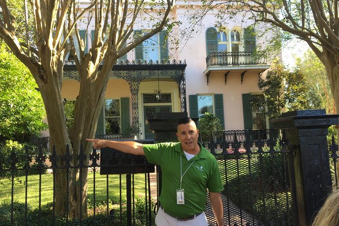 Private Garden District Walking Tour With Lafayette Cemetery No 1 - Starting at 2727 Prytania Street
