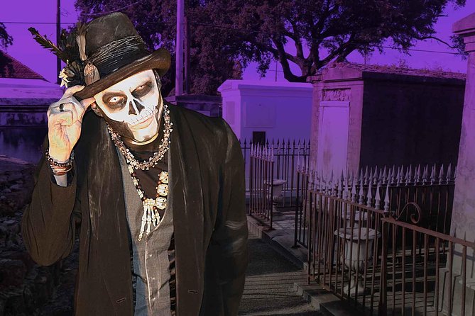 Private Ghost, Voodoo and Vampire Tour - Voodoo Authentica and the meaning of the shopping stop