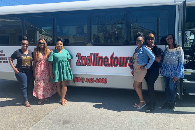 Private New Orleans Music and Culture Tour with Bar Stop - A New Orleans tour built around music and memory