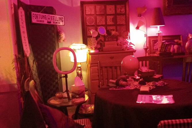 Private Tour and Seance at the House on Bourbon - How private is this experience?